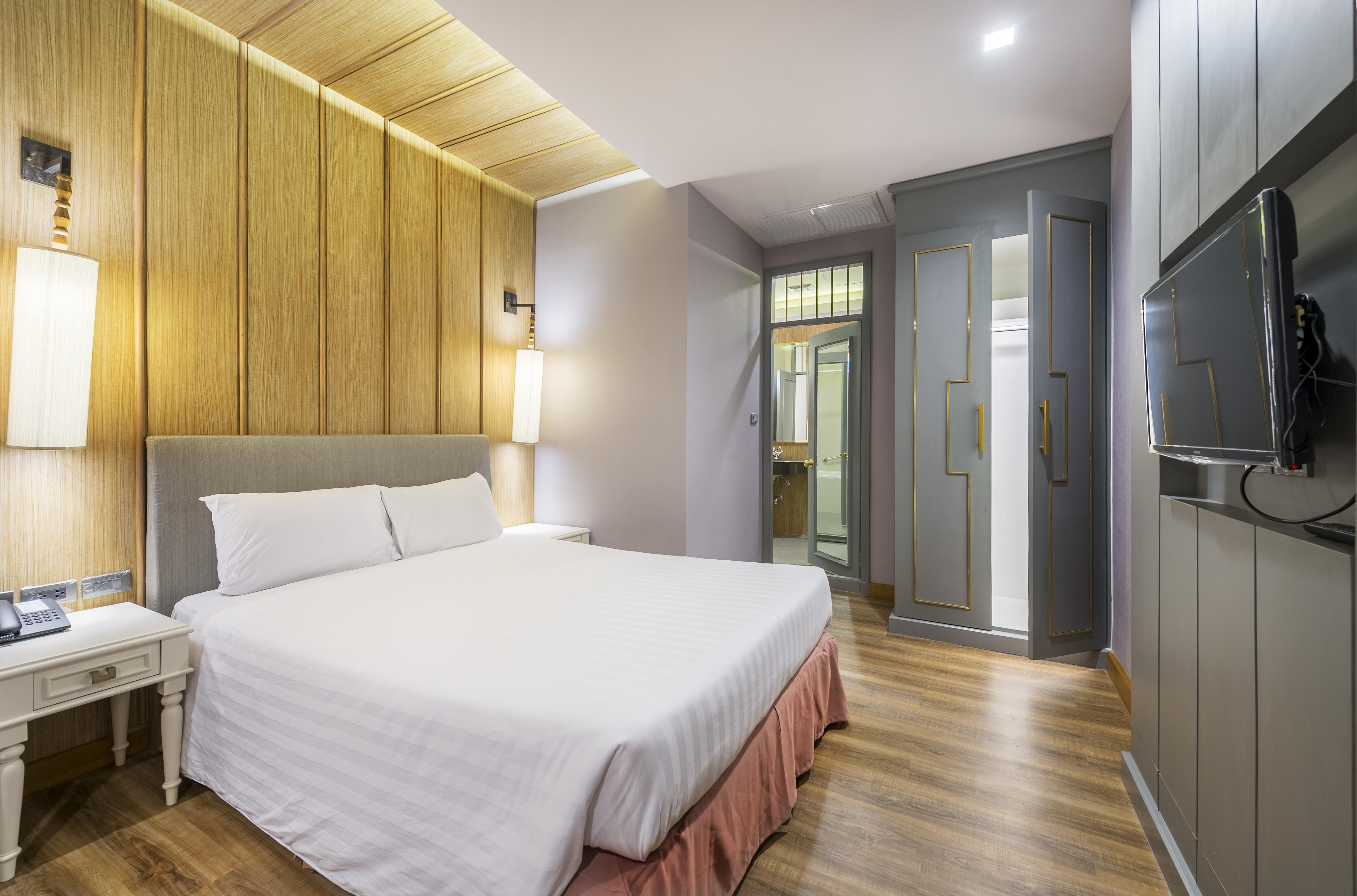 Royal Rattanakosin Hotel Sha Plus Bangkok Exterior photo