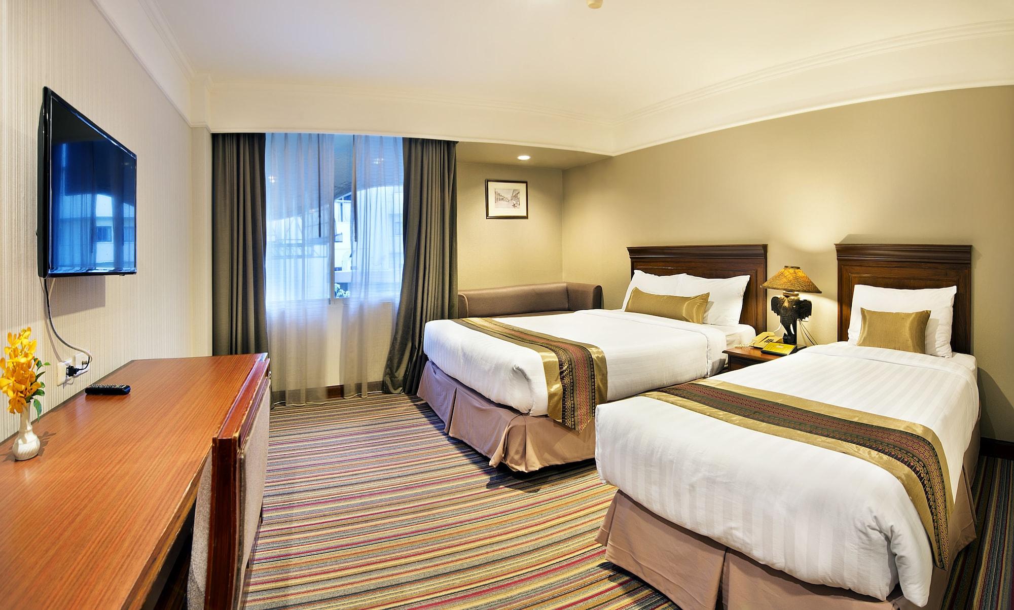 Royal Rattanakosin Hotel Sha Plus Bangkok Exterior photo